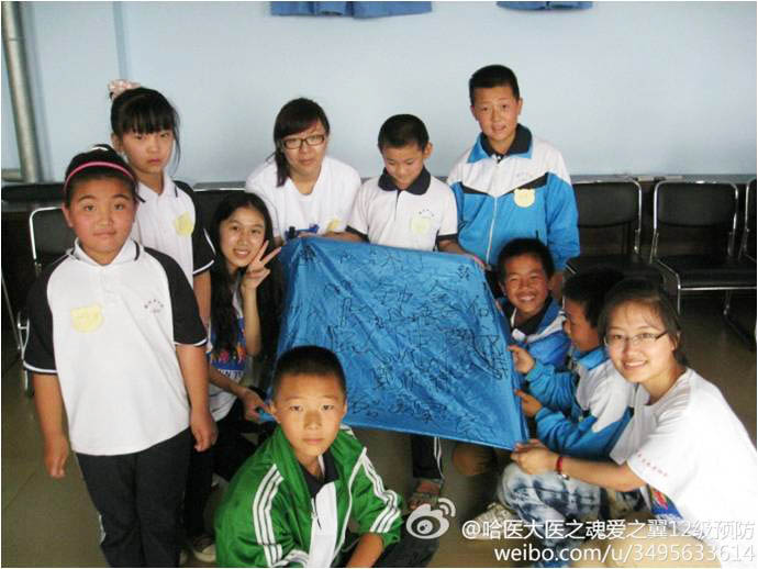 �����I�t(y��)�ƴ�W(xu��)���t(y��)֮�ꡤ��֮�������(hu��)��(sh��)�`�F(tu��n)�(du��)�� 7��8�Ձ�(l��i)�������I�p����(li��n)�d�W(xu��)У�M(j��n)��֧�̻��(d��ng)���F(tu��n)�(du��)����ֽM�������ķ����������ӂ��ֳ��Ă�(g��)С�M���D��һ��(g��)С�M�ĺ��ӂ����(du��)�T���(du��)���Ϻ��¿�̖(h��o)��������