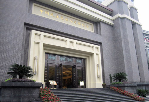 ��ǰ��������W(w��ng)ӛ�ߺ͏���Փ���W(w��ng)�ѽM�ɵġ����Қvʷӛ�����ѿ���(zh��n)Ӣ�ҡ���ӣ��ؑcվ��С����������Ї������h�ɚvʷ����^���^��