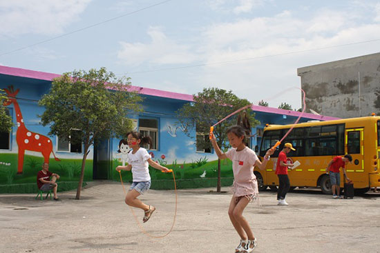 ���Ϲ��I(y��)��W(xu��)��(j��ng)��(j��)�Q(m��o)�׌W(xu��)Ժ����ϵ�P�h�������ж����������(hu��)��(sh��)�`�(du��)������ʡƽ�ɽ���P�hѦ���(zh��n)���Ӝϴ���ӢС�W(xu��)�_չ֧�̻��(d��ng)���e�k��ӢС�W(xu��)��һ��Ȥζ�\(y��n)��(d��ng)��(hu��)��׌�W(xu��)���w��(hu��)�W��ƥ�˾������D�����K��ِ��