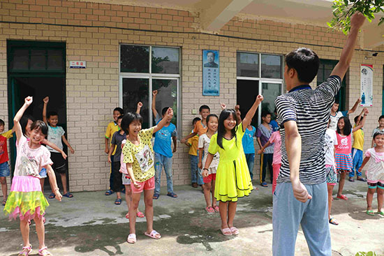 �V�|�t(y��)�ƴ�W(xu��)��΢�m���ġ�����F(tu��n)�(du��)�ڏV�|ʡ�����������(zh��n)ͬ��С�W(xu��)֧�̣�־Ը�߽�ͬ��С�W(xu��)�W(xu��)���\(y��n)��(d��ng)ǰ�������Ԝp���\(y��n)��(d��ng)������