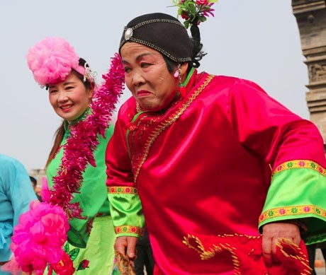 �����һ�����՝}�Ͽh�e�����S����ʵĽ��^�Ļ����(d��ng)�����y(t��ng)���׶��˶�ʣ�����Ⱥ���[�´��� ���ո�ꖾW(w��ng)�ѡ��}��֮�ӡ� �z