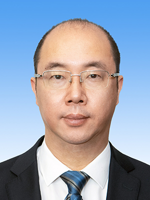 葉蓁蓁，男，漢族，1976年6月生，研究生學(xué)歷，中共黨員，現(xiàn)任人民日?qǐng)?bào)社副社長(zhǎng)兼人民網(wǎng)股份有限公司董事長(zhǎng)。